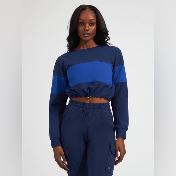 Buffbunny Cadi Crop in the color Rio Blue Multi - Picture 2 of 12